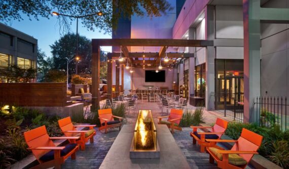 the hilton pet-friendly hotel in knoxville tn with outdoor fire and seating